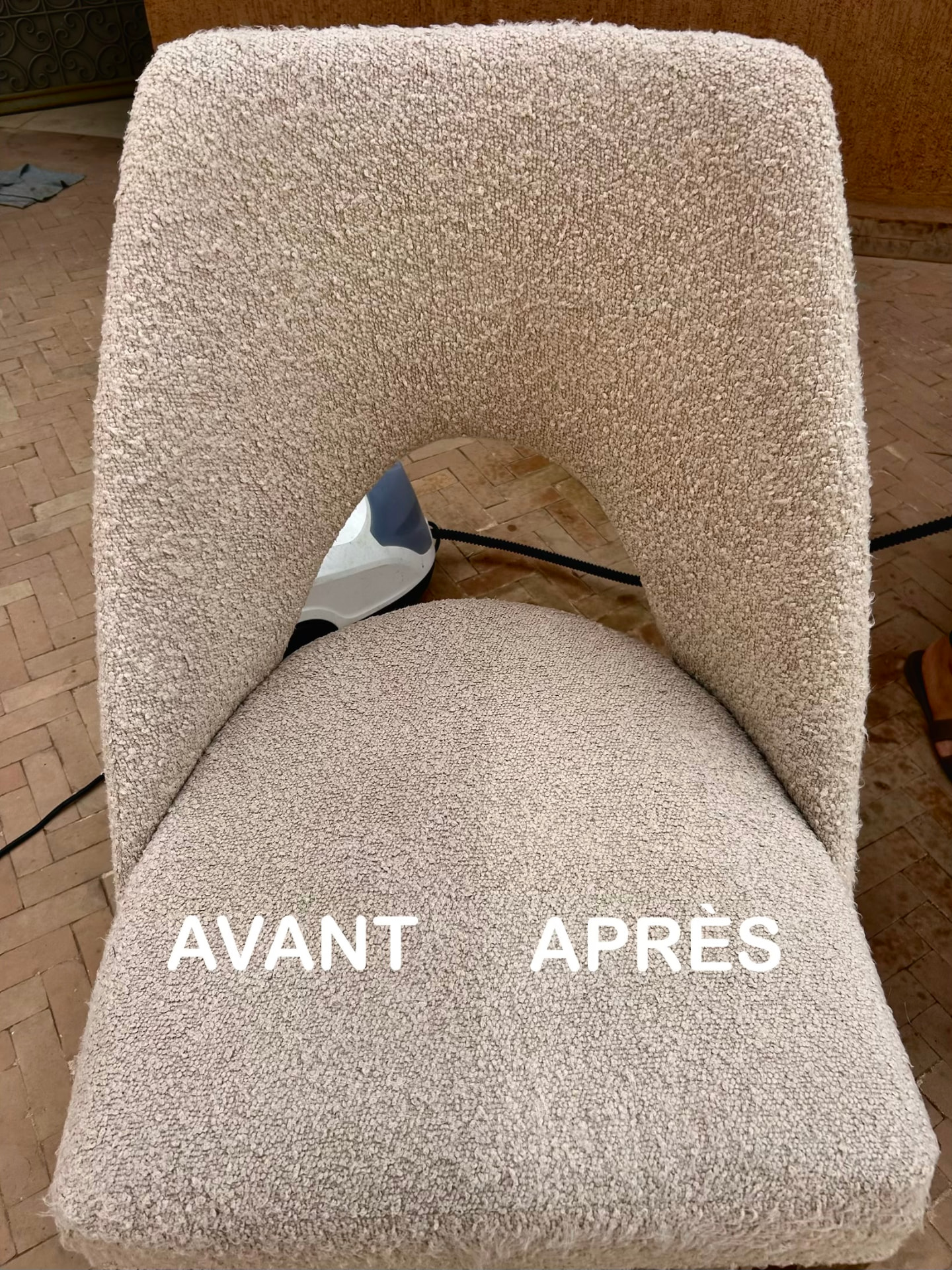 Avant et après le nettoyage d’une chaise en tissu à Arras